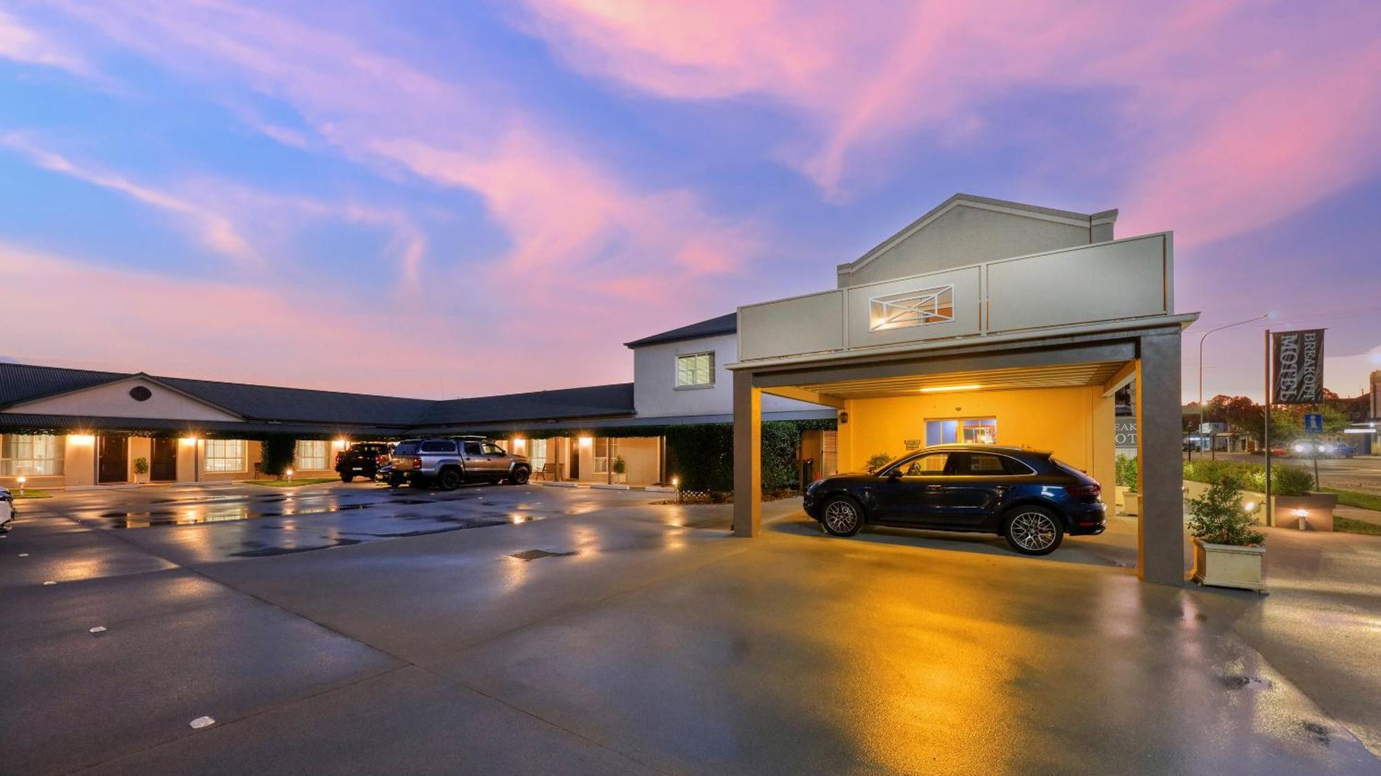 Breakout Motor Inn Cowra Dış mekan fotoğraf